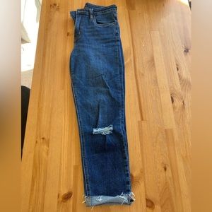 Alicia Mom Jean Size 2/ 24